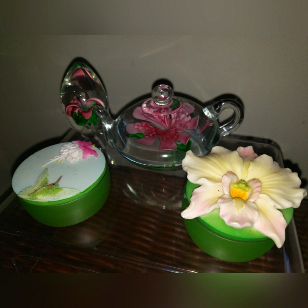 Pansy Pink Hummingbird Tea Party